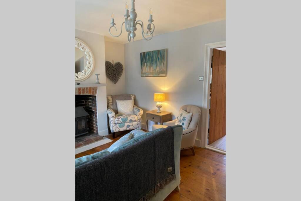 Angel Cottage, Boxgrove, Chichester - Relax And Unwind Extérieur photo
