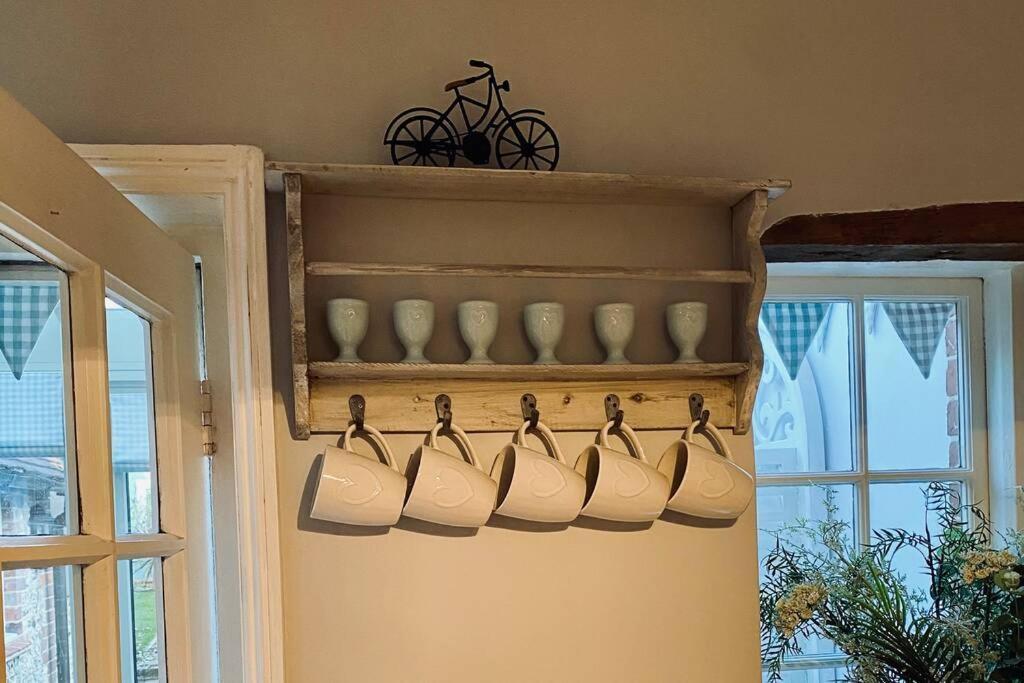 Angel Cottage, Boxgrove, Chichester - Relax And Unwind Extérieur photo