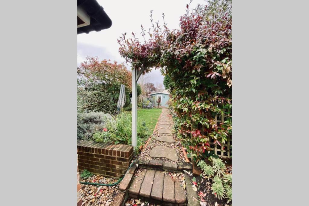 Angel Cottage, Boxgrove, Chichester - Relax And Unwind Extérieur photo